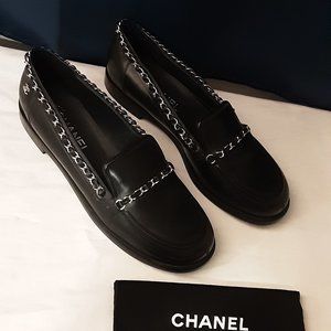New Chanel Black Silver SHW chains loafers size 41 fits 9.5/10 shoes dustbag aut